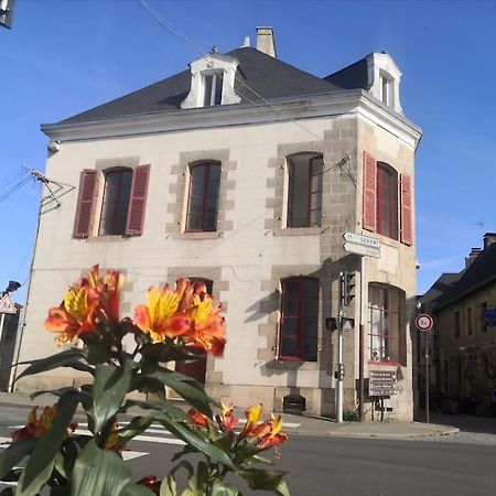 Grande Maison De Ville Entre Terre Et Mer Malestroit 外观 照片