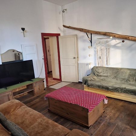 Grande Maison De Ville Entre Terre Et Mer Malestroit 外观 照片